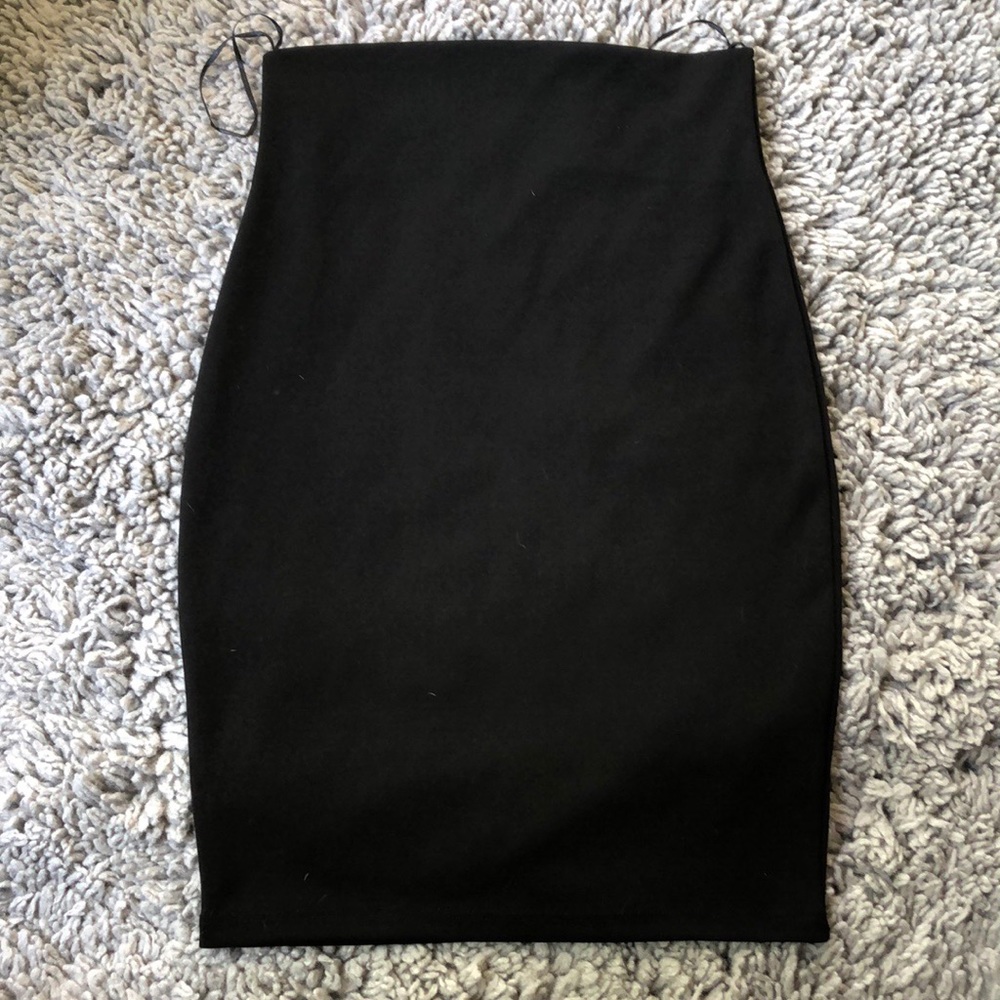 Black high waisted skirt from revamped ✨